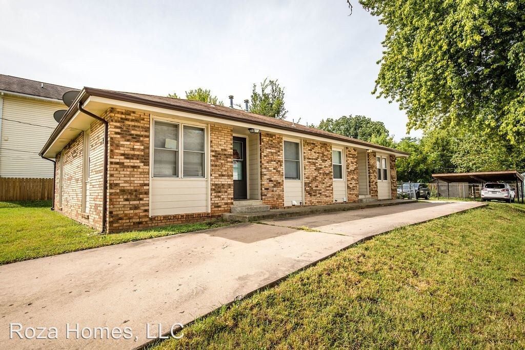 Primary Photo - 907 S Campbell Ave