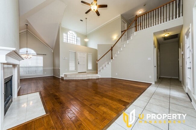 Foto del edificio - Great location, nice community! Make it yo...