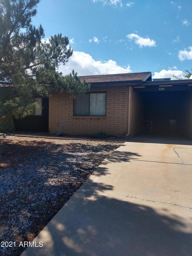 4390 Plaza Oro Loma, Sierra Vista, AZ 85635 Townhome Rentals in