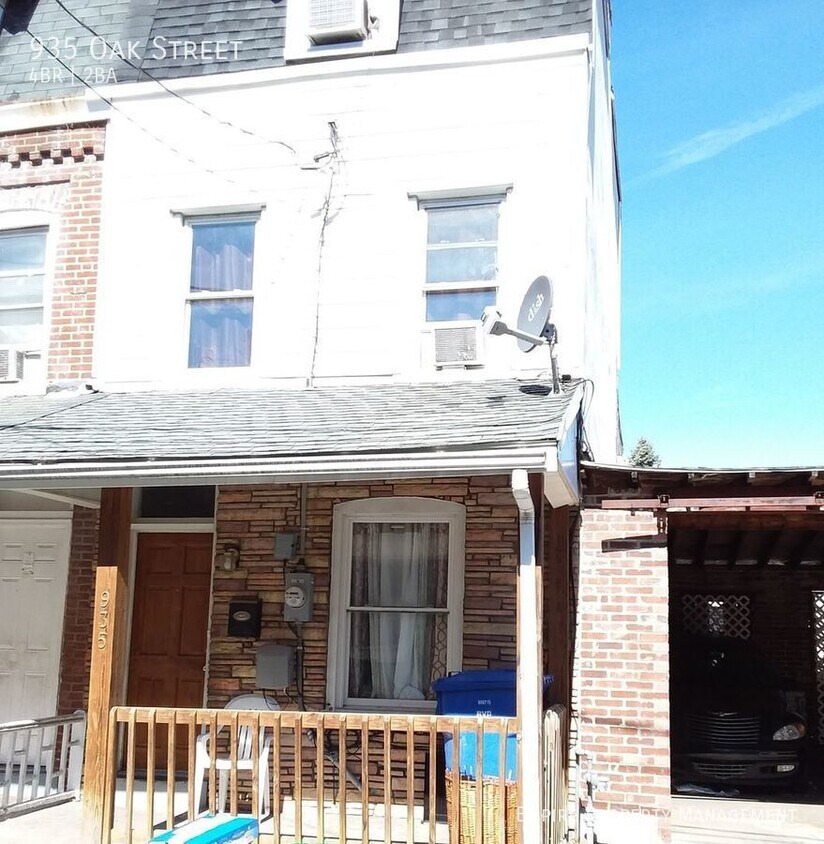 Foto principal - 4 Bedroom/1.5 Bathroom Townhouse in Allent...