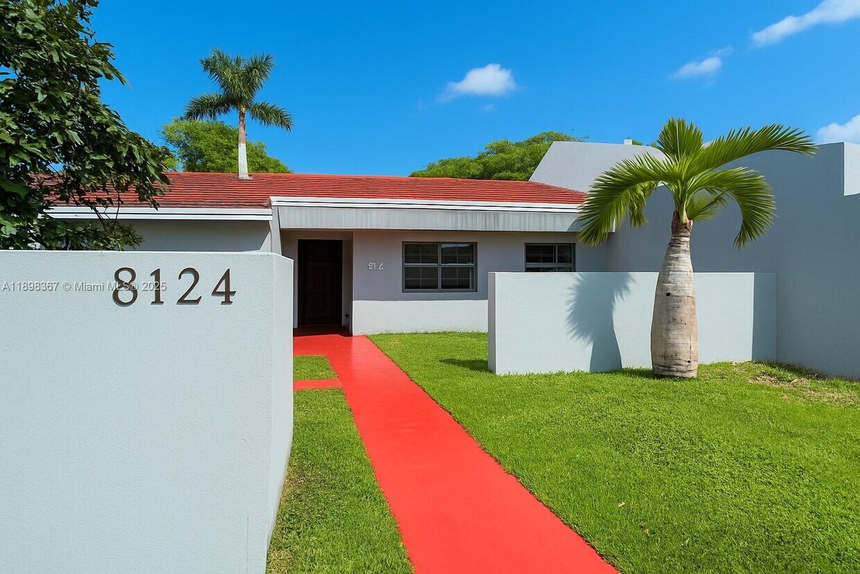 Primary Photo - 8124 SW 153rd Pl
