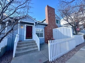 Building Photo - 6982 Los Reyes Cir