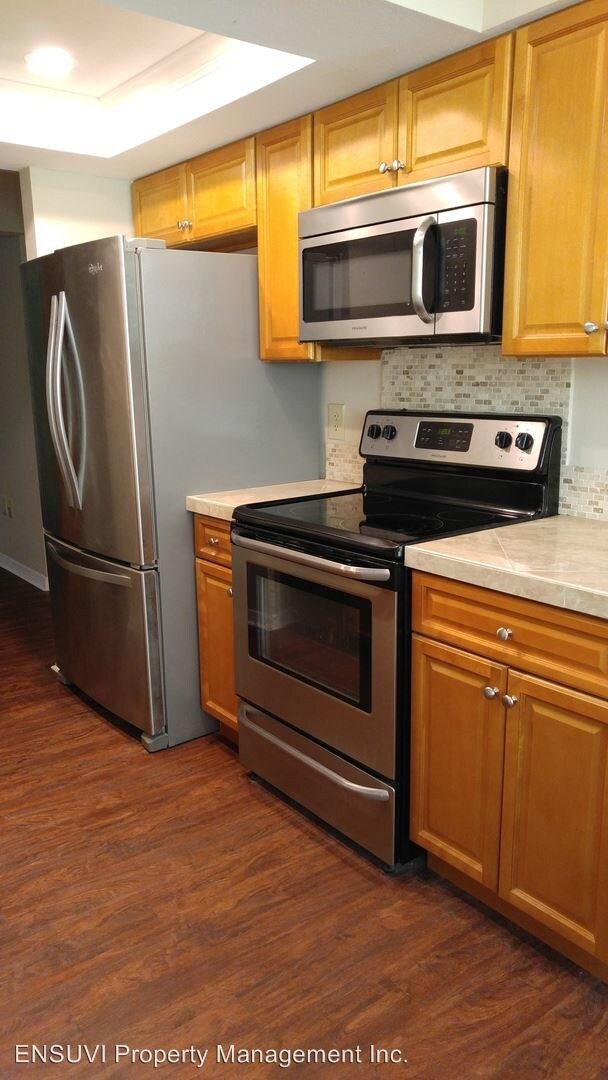 Foto del edificio - 2 br, 2 bath House - 7431 Baltusrol Drive