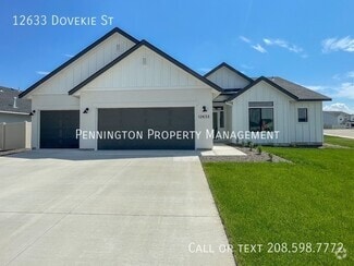 Building Photo - 12633 Dovekie St