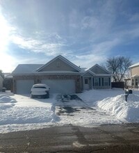 Building Photo - 316 Tall Grass Dr