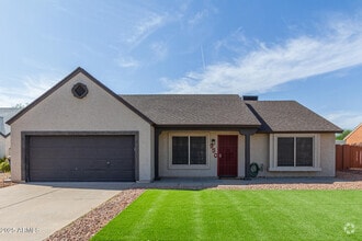 Building Photo - 950 E Wickieup Ln