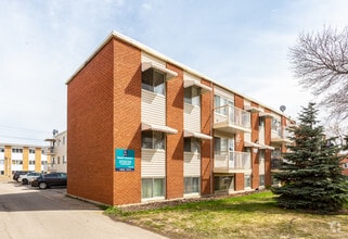 Building Photo - Flores Manor