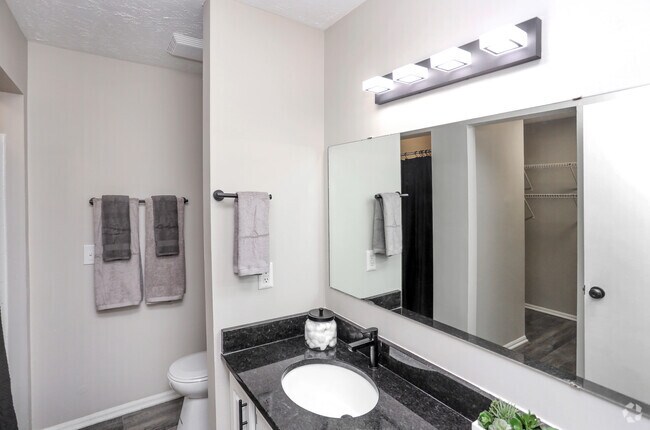 2BR, 2BA/Aurora - 1100 SF - The Eclipse Apartment Homes