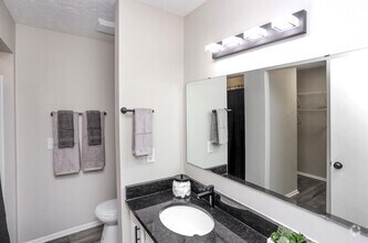 2BR, 2BA/Aurora - 1100 SF - The Eclipse Apartment Homes