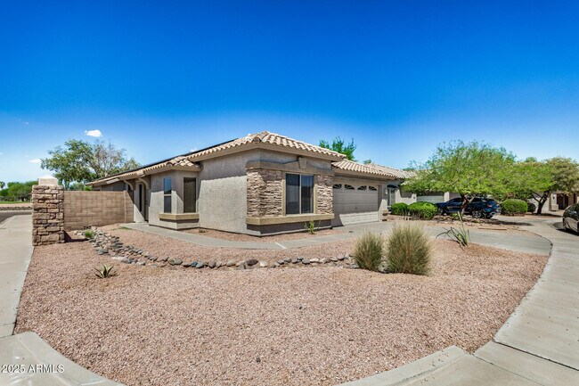 Foto del edificio - 15548 N 156th Ln