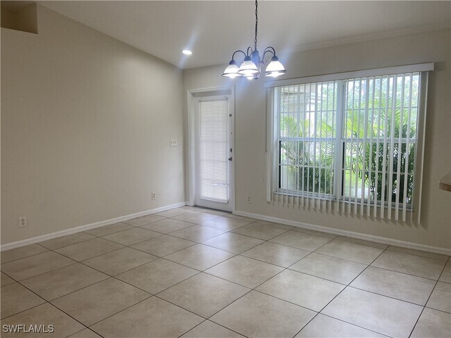 Foto del edificio - 912 Durden Pkwy