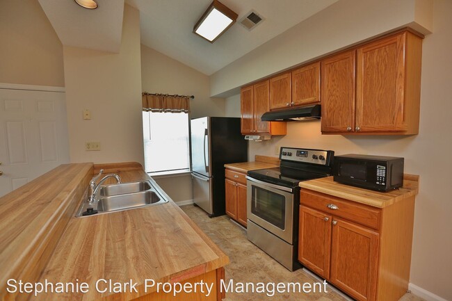 Foto del edificio - 2 br, 2 bath House - 1707 Willow Creek Court