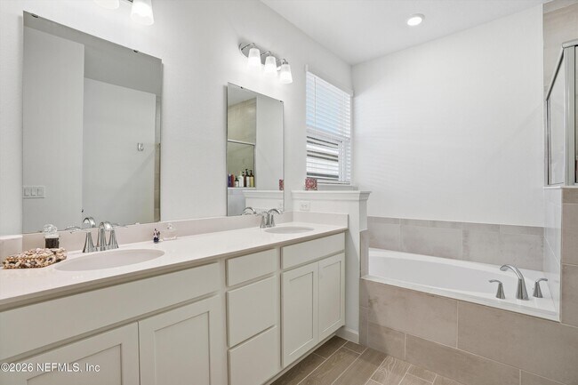 Foto del edificio - 1479 Lachlan Cir