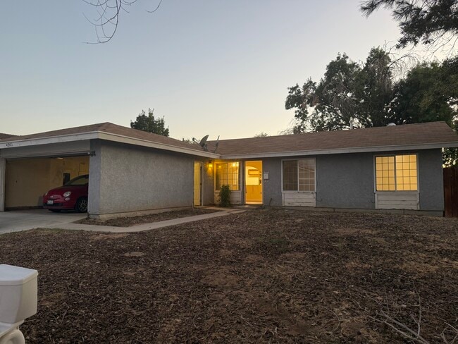 Building Photo - 42921 Alexo Dr