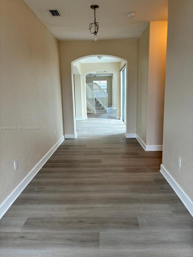 Foto del edificio - 8205 NW 116th Ave