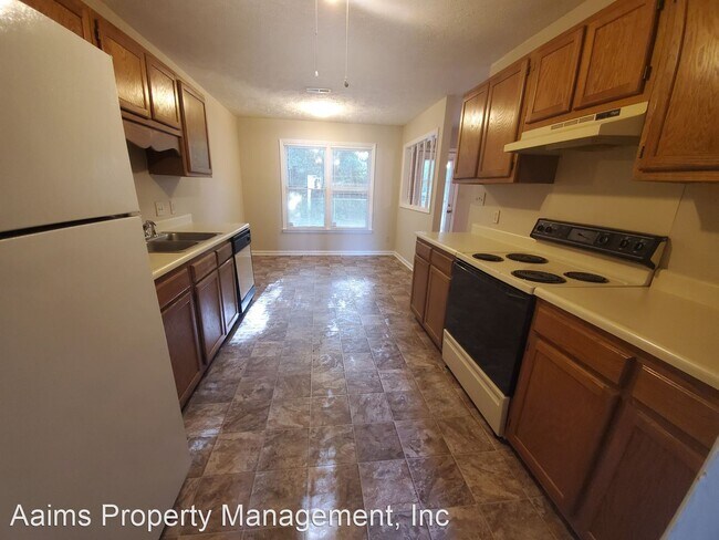 Building Photo - 3 br, 2 bath House - 2857 Chillingworth Dr.