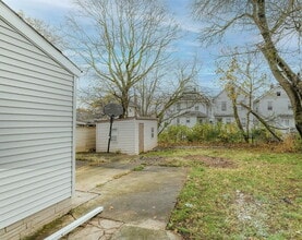 Building Photo - 194 Talmadge St