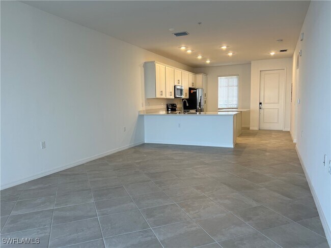 Building Photo - 5583 Double Eagle Cir