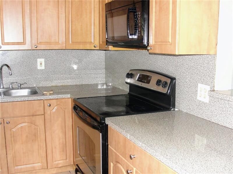 Foto del edificio - 5850 NE 7th Ave