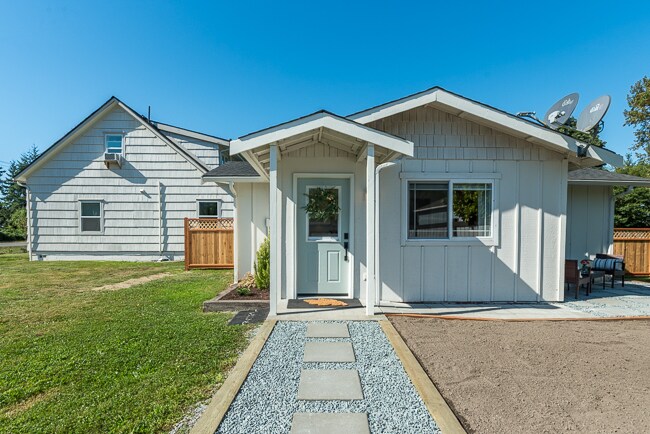 Foto principal - 23603 Old Day Creek Rd