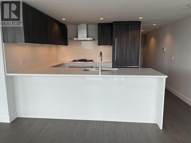 Photo du bâtiment - 8133-8133 Cook Rd