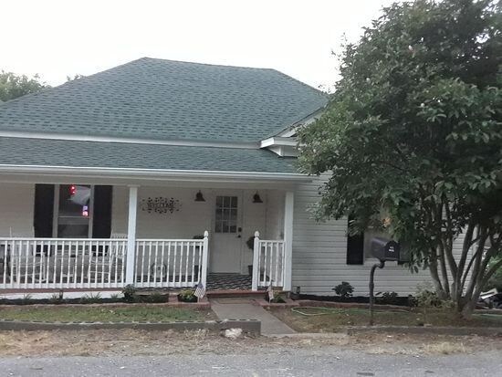 Foto principal - 1226 East Harper Avenue