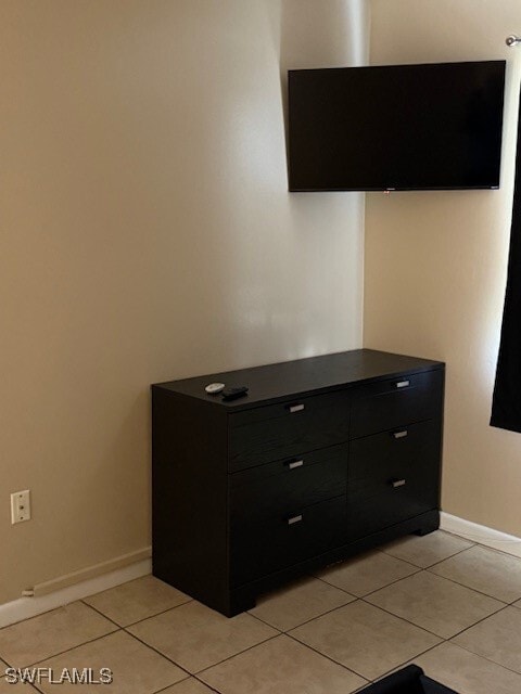 Building Photo - 4900 Biscayne Dr