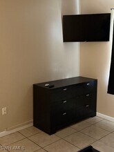 Building Photo - 4900 Biscayne Dr