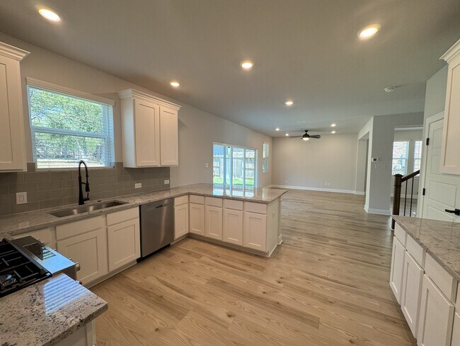 Building Photo - 141 Angel Oak Wy