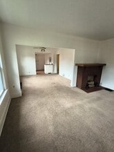 Building Photo - 1415 Kenyon Dr