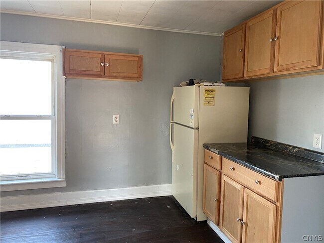 Foto del edificio - 302 N Rutland St