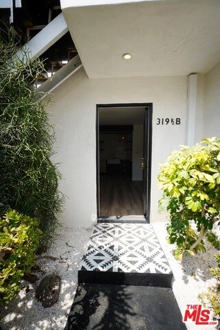 Foto del edificio - 319 1/2 Vernon Ave #B