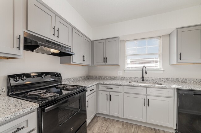 Building Photo - Nu Hudson