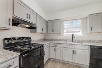 Building Photo - Nu Hudson