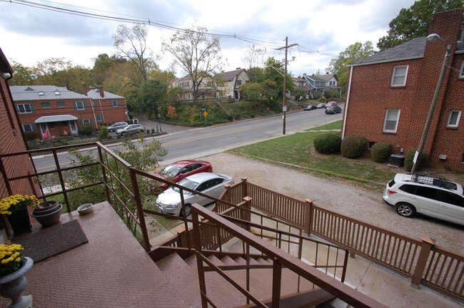 Building Photo - 2734 Indianola Ave