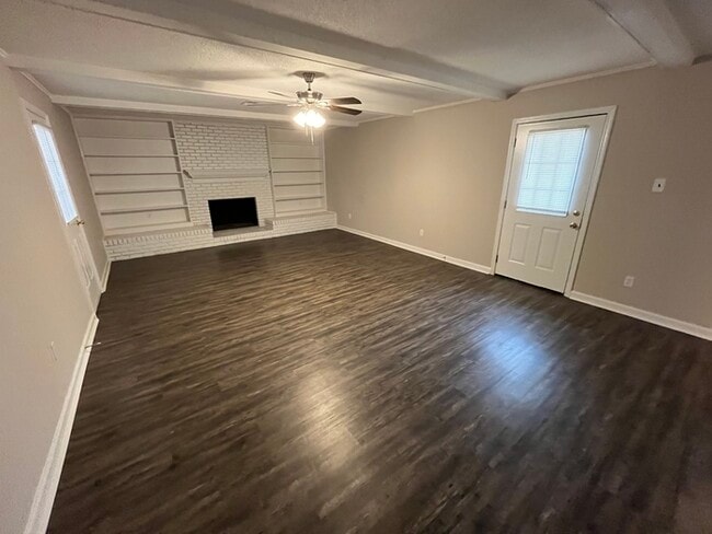 Building Photo - 4885 Charrin Cove
