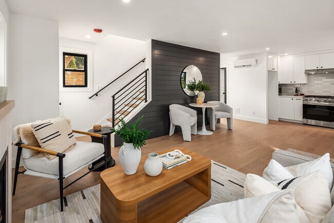 Foto del edificio - 4651 NE 70th St