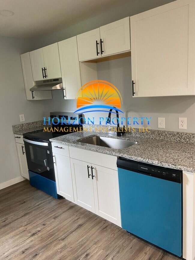 Foto del edificio - 3913 Pine Ave SW