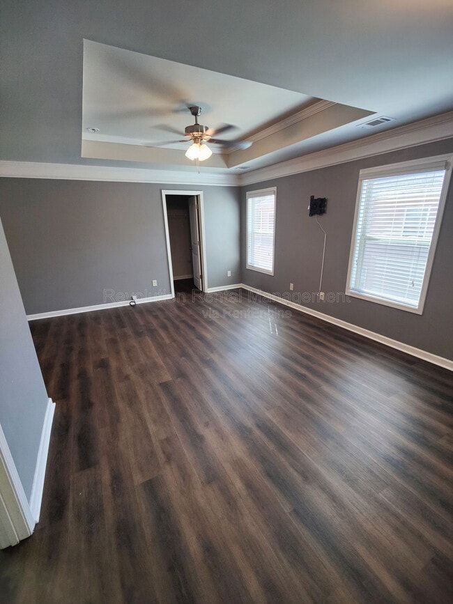 Building Photo - 823 Python Dr