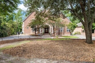 Building Photo - 6920 Highland Rd
