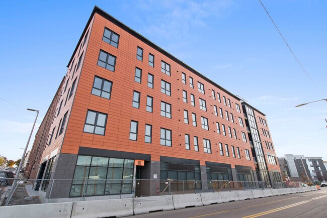 Foto del edificio - 455 E 1st St