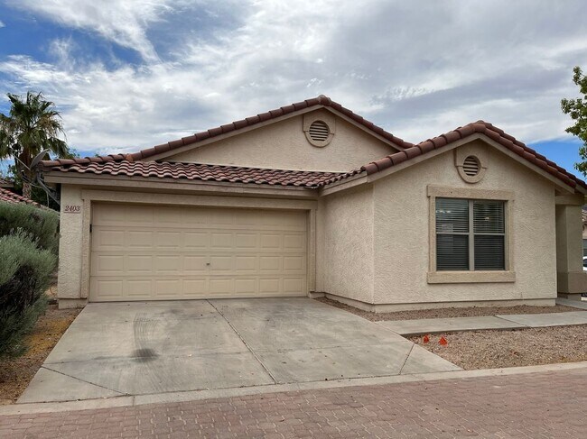 Building Photo - 2403 E Palm Beach Dr
