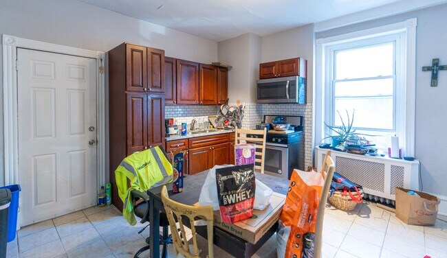 Foto del edificio - Large One bedroom Melrose area