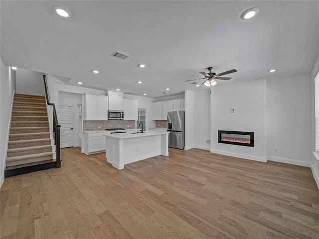 Building Photo - 3508 Kingsland Dr