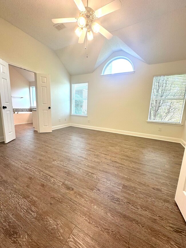 Building Photo - 7005 Fallkirk Dr