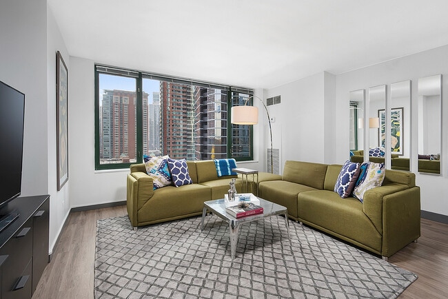 Building Photo - ReNew Waterside