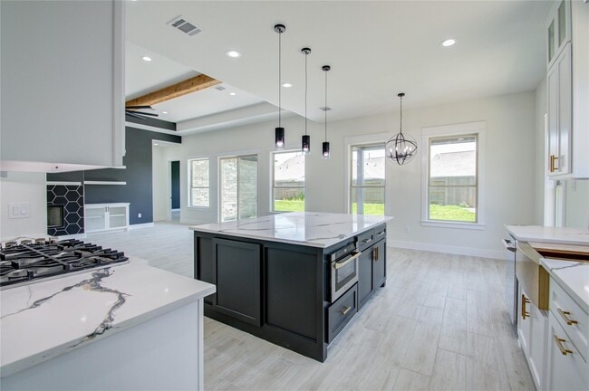 Foto del edificio - 16130 Long Boat Ct