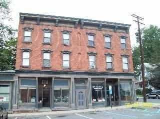 Primary Photo - 20 E Main St