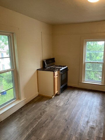 Foto del edificio - 412 E 5th St
