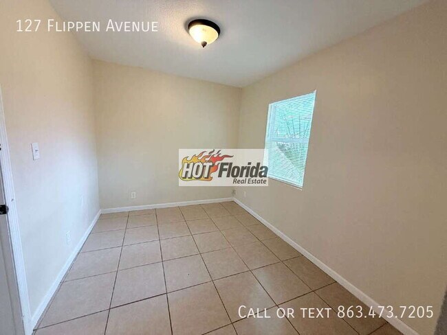Foto del edificio - 127 Flippen Ave